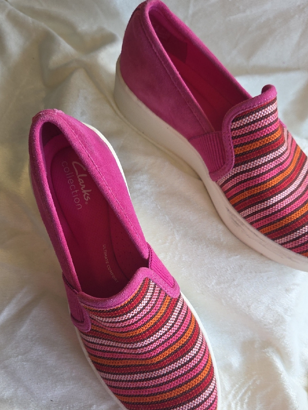 Clarks Women's Fuchsia Pink Slip-On Sneakers